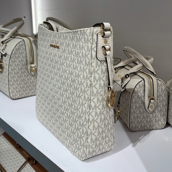 Michael Kors Jet Set Travel Large Messenger Crossbody Bag Light Cream Multi - Picture 8 of 16